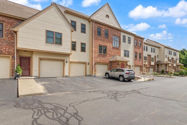 Building Photo - 119 Revere St