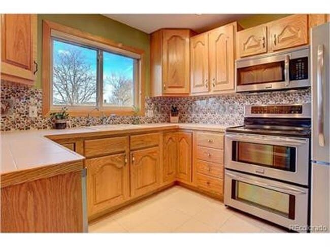Building Photo - 10711 Blue Jay Ln