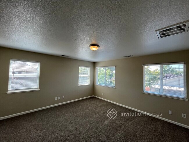 Building Photo - 1252 Paddington Way