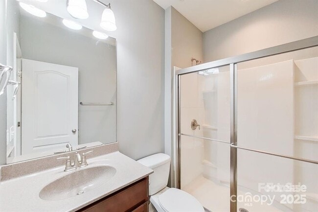 Building Photo - 149 Glade Vly Ave