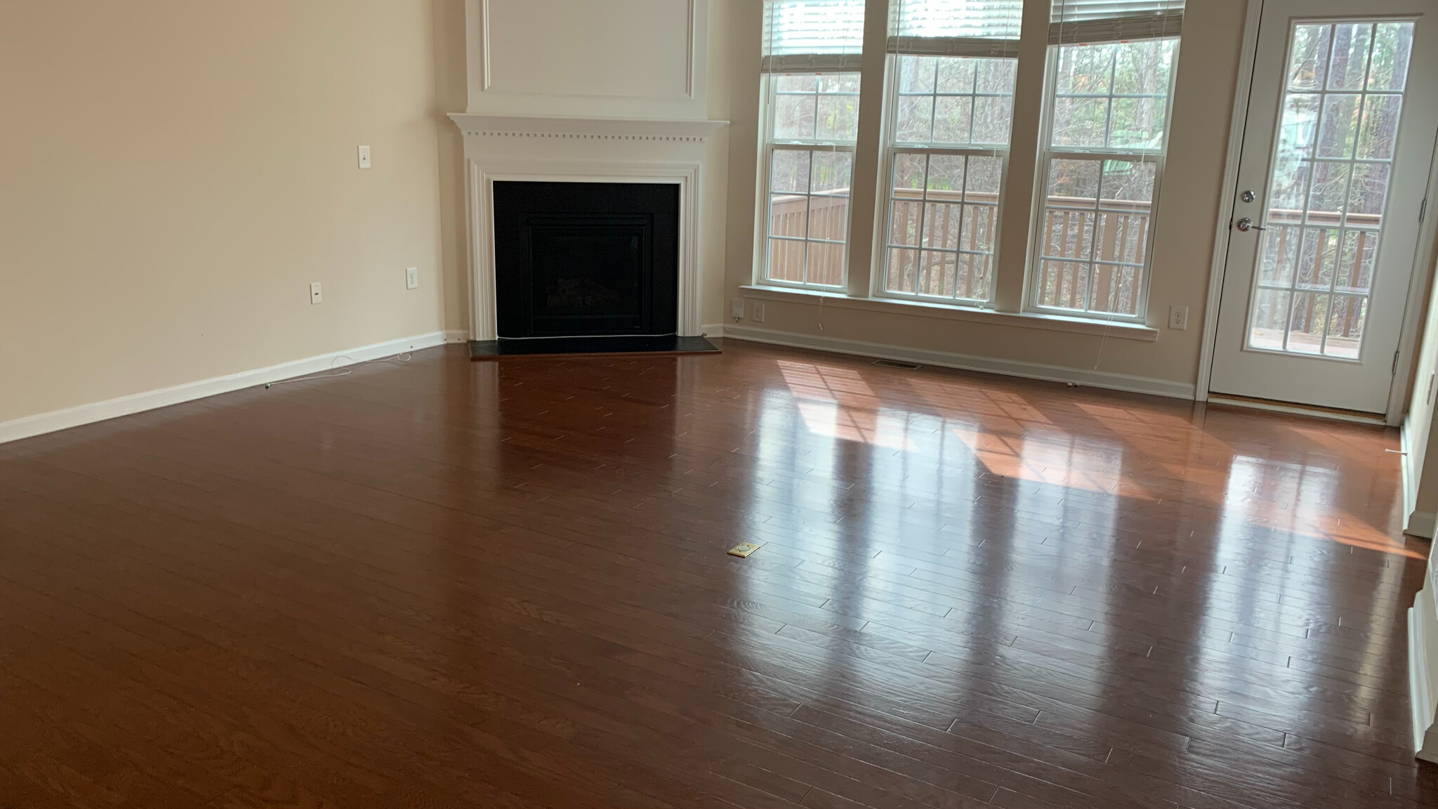 Building Photo - Room in Townhome on Macedonia Lake Dr