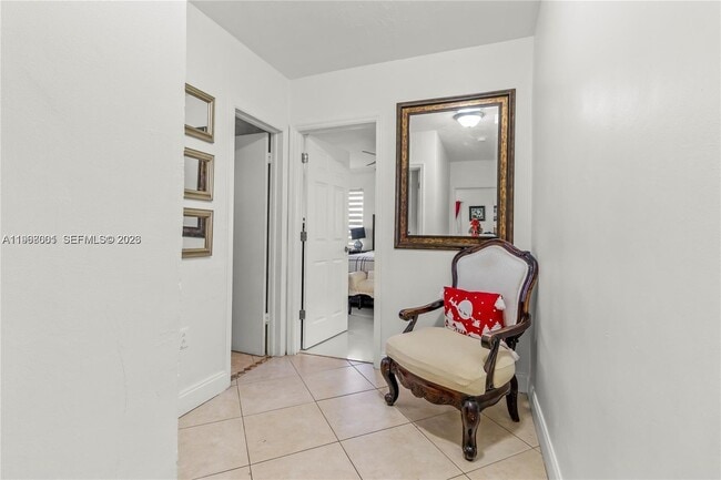 Building Photo - 860 Curtiss Dr