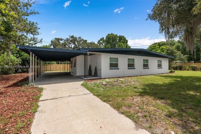 Primary Photo - 4255 Wee St