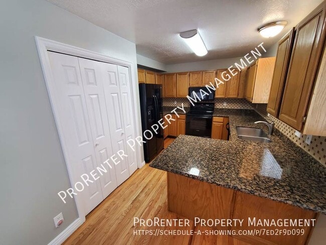 Building Photo - 3585 N 275 E
