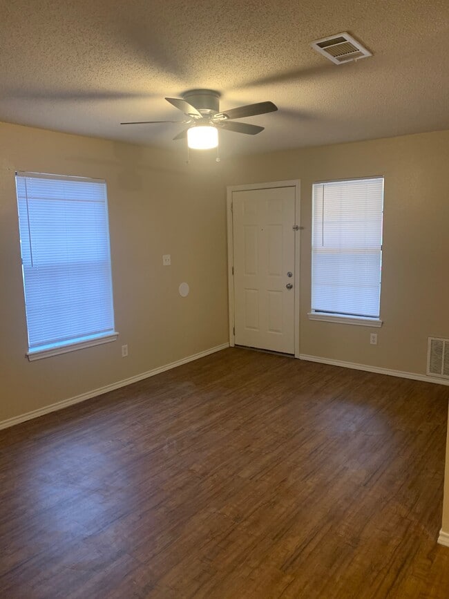 Living Area - Kings Village