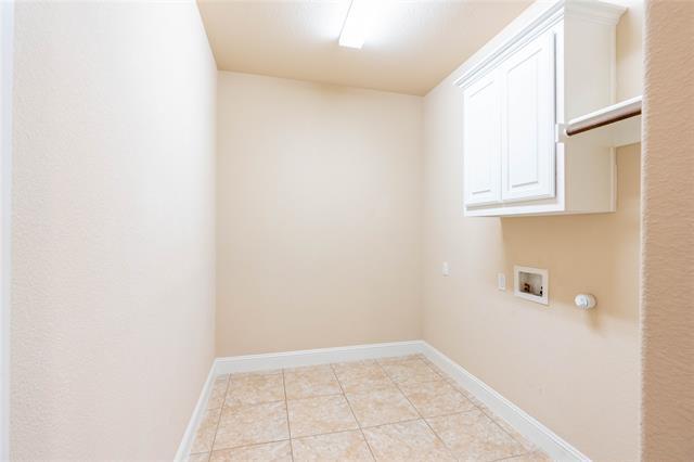 Building Photo - 9101 Waters Ln