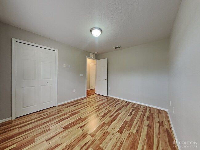 Building Photo - 6534 Covewood Dr