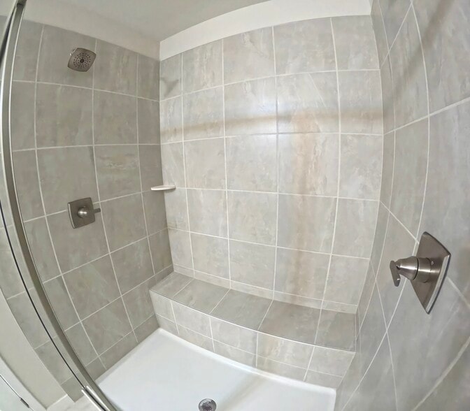 Building Photo - 1037 Clendening Dr