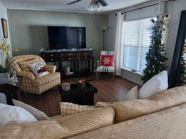 Building Photo - 2105 Cypress Ct