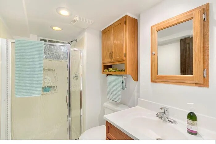 Building Photo - 917 W Magnolia St