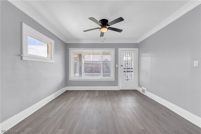 Building Photo - 10613 Sandusky Ave