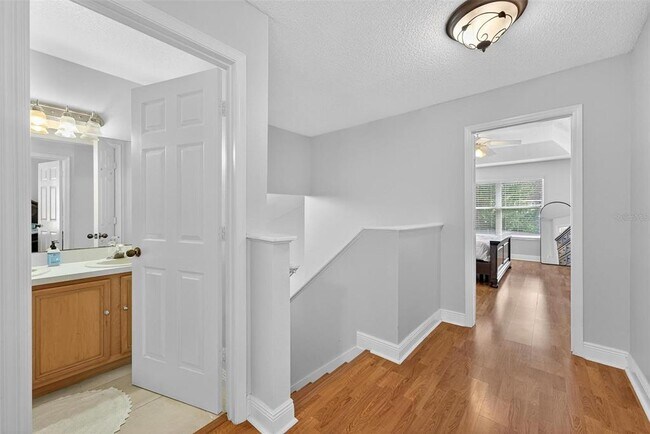 Building Photo - 1400 Holly Glen Run