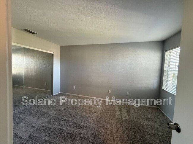 Building Photo - 2915 N Texas St