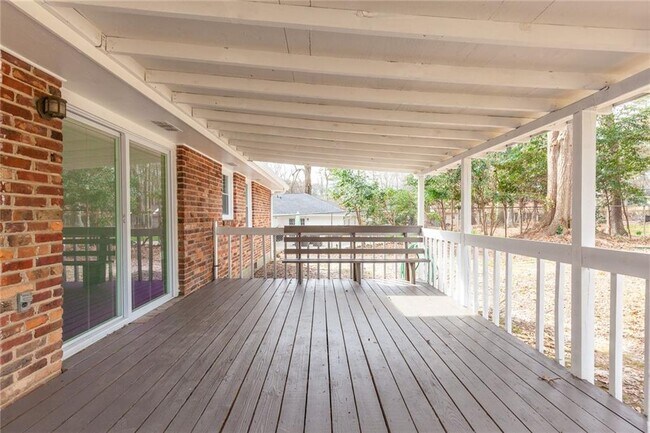 Building Photo - 2971 Stratford Arms Dr