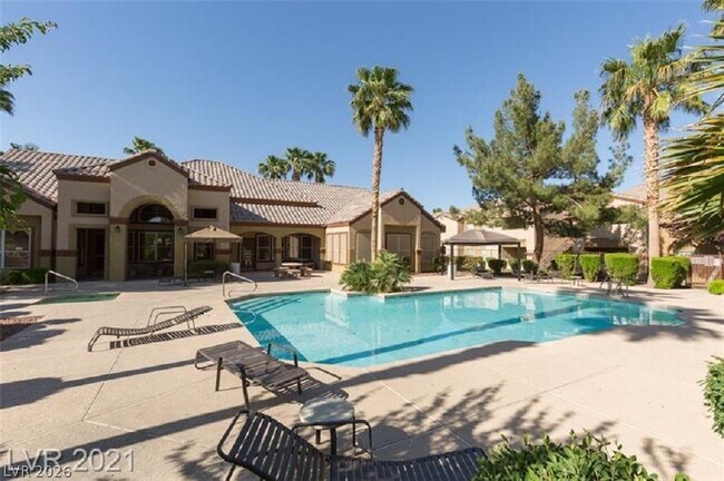 Building Photo - 5055 W Hacienda Ave