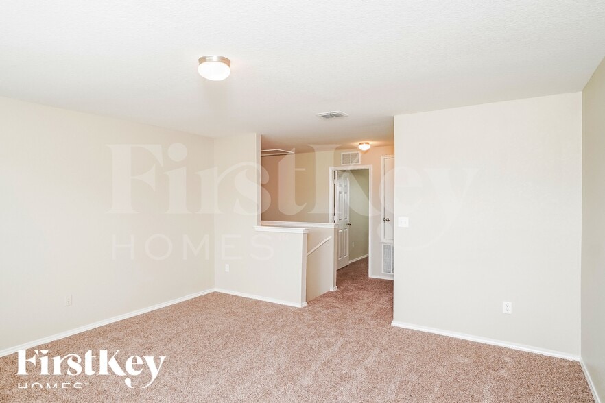 Building Photo - 10514 Century Farm Dr