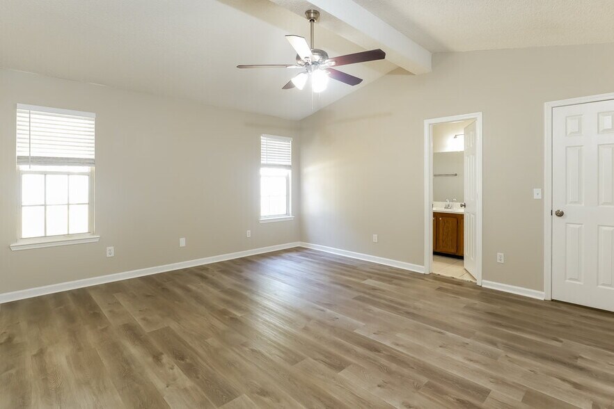 Building Photo - 12351 Hunters Haven Ln