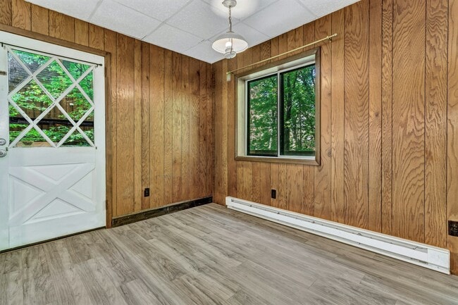 Building Photo - 50 Woodhaven Rd