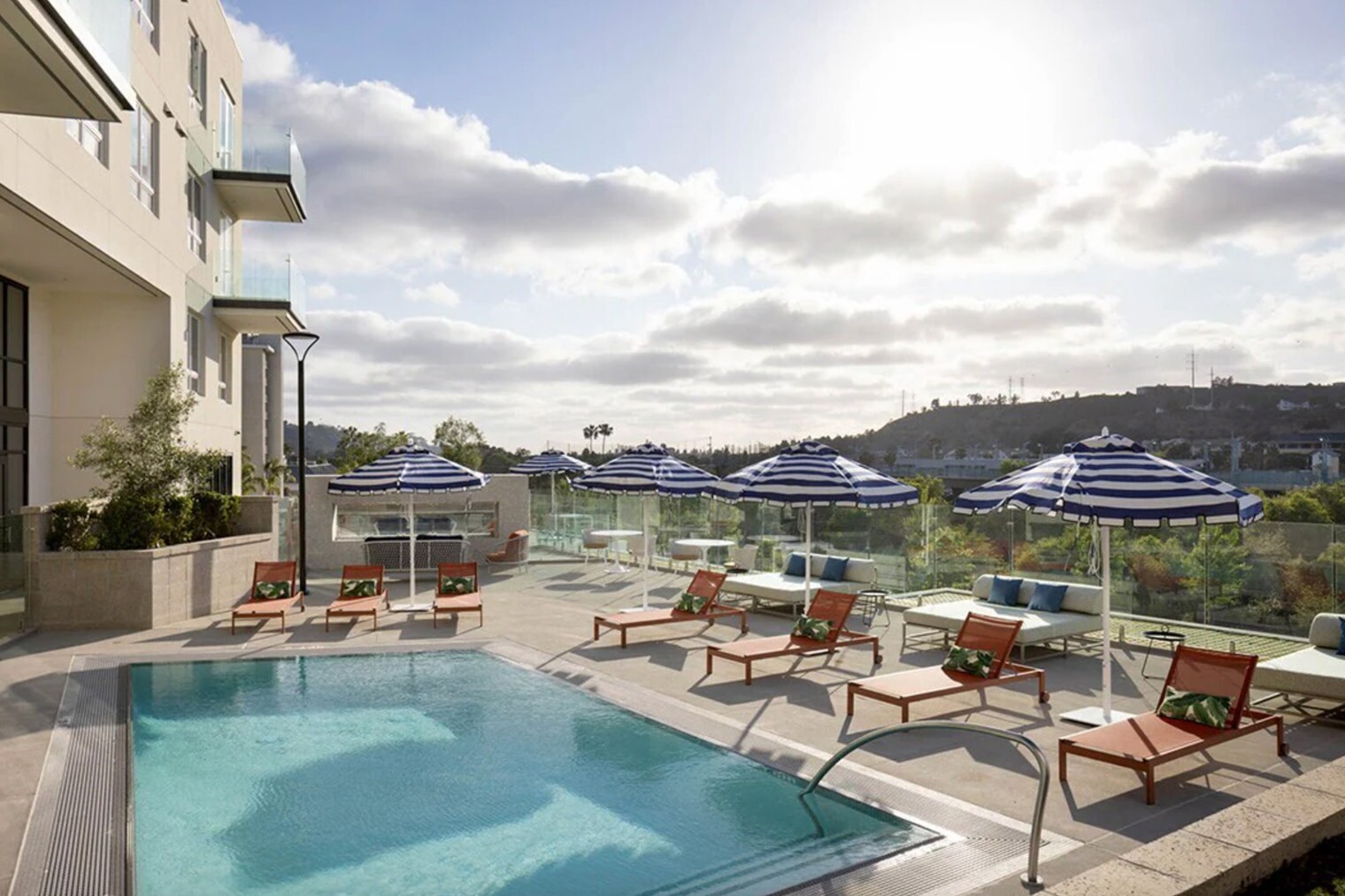 Building Photo - 101 River Pk Dr