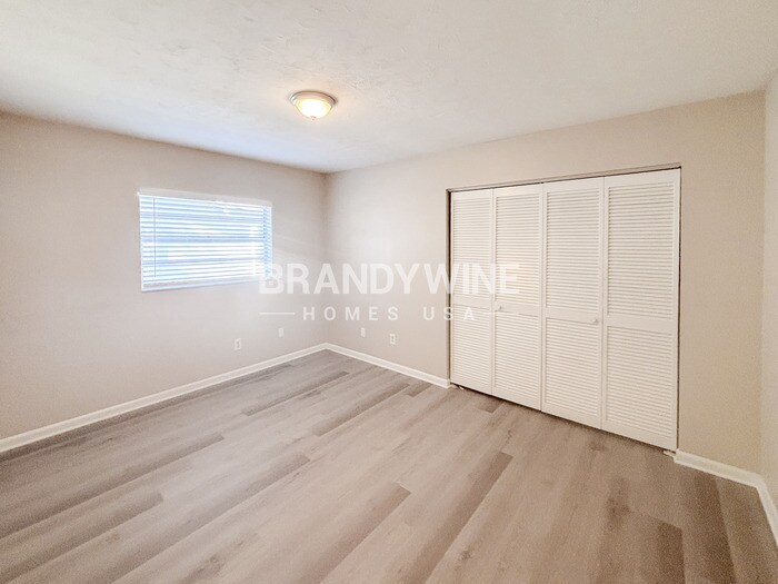 Building Photo - 1608 Robin Ln