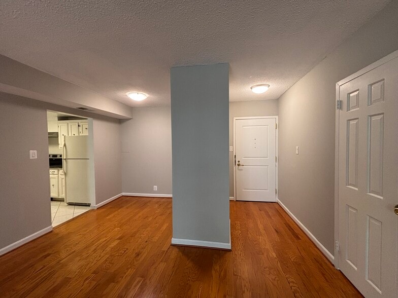 Building Photo - 4601 N Park Ave