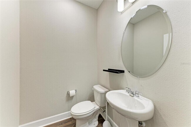 Building Photo - 13827 Green Hammock Pl