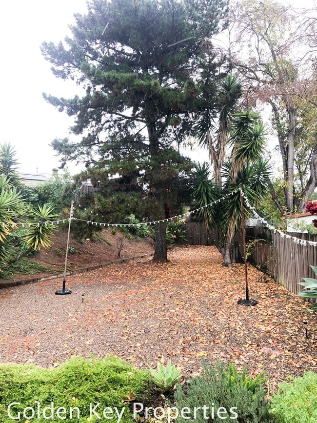 Building Photo - Lovely unit in Costa Serena