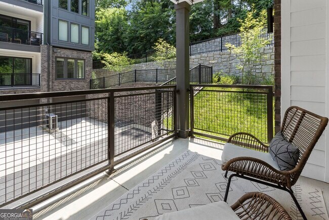 Building Photo - 371 Pratt Dr SE