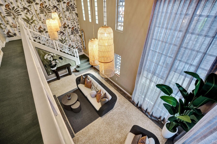 Building Photo - 101 Lucerne Ave