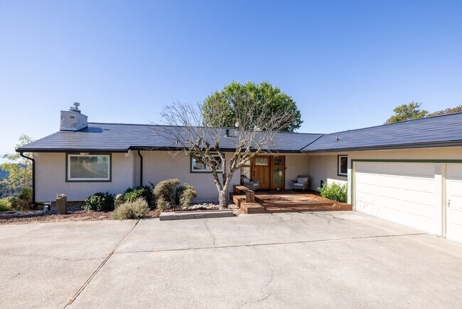 Building Photo - 22533 Majestic Dr