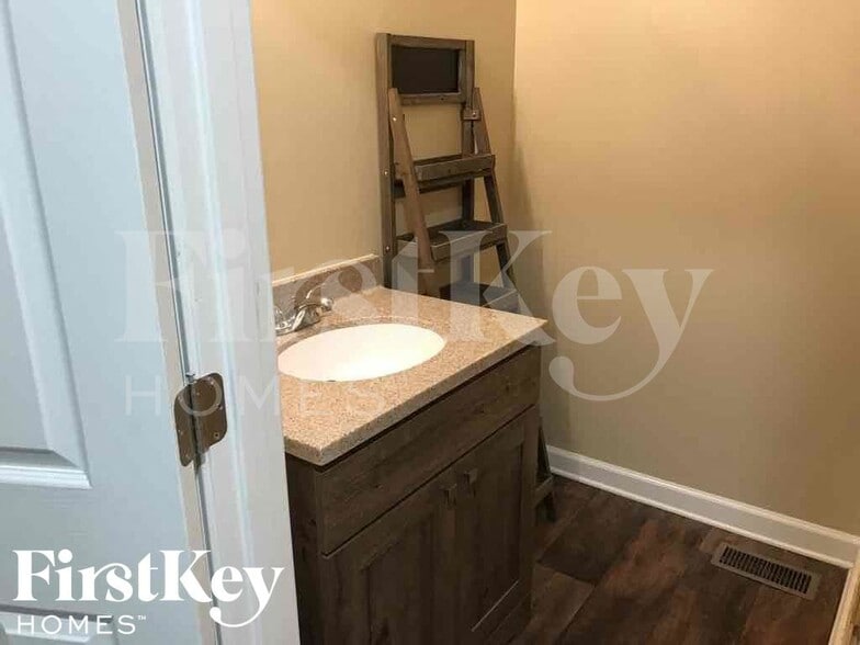 Building Photo - 3446 Maura Ct