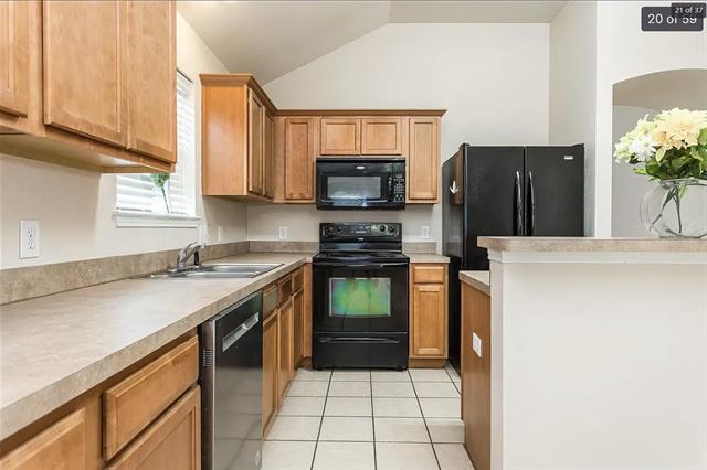 Building Photo - 6440 Stone Lake Dr