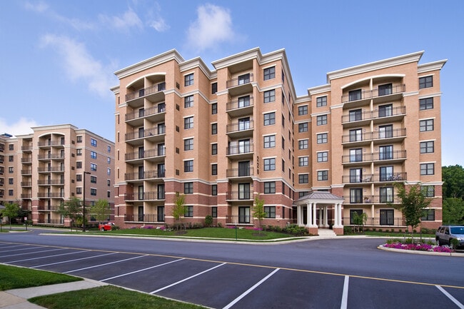 Building Photo - The Towers at Greenville