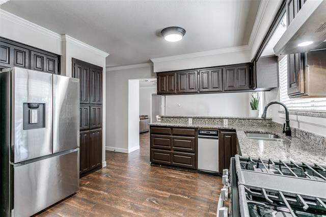 Building Photo - 1017 Meadowbrook Dr
