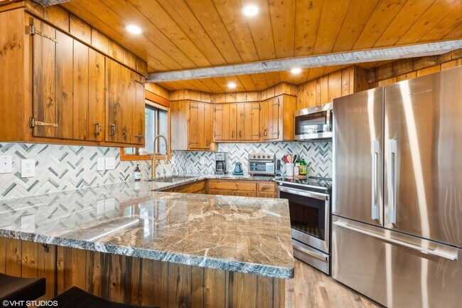 Building Photo - Lion Mountain Two Bedroom with Whitefish Lake Views