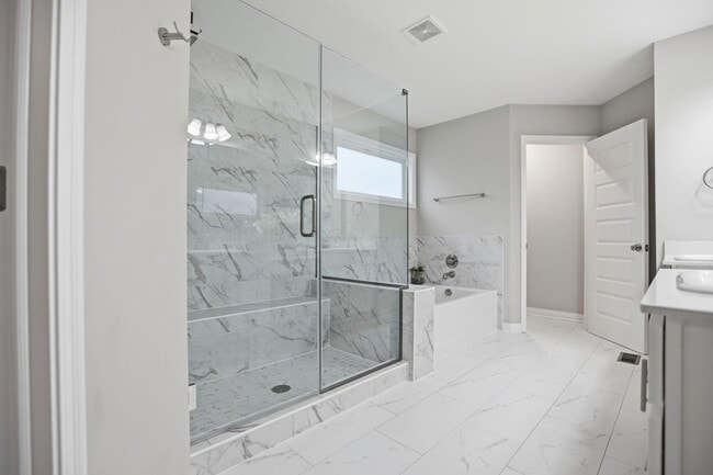 Building Photo - 254 Harness Way