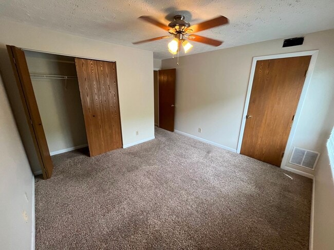 Building Photo - Beautiful 2BR/2BA Condo with Pool, Fitness Center & Private Balcony