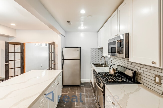 Building Photo - 2302 E St NE