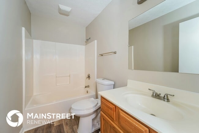 Building Photo - 4301 Willowview Blvd