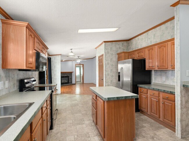 Building Photo - 13675 Woodbridge Rd