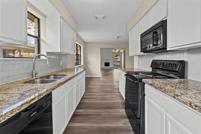 Building Photo - 5026 Fitzwater Dr