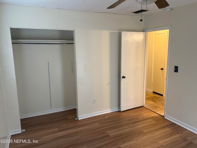 Building Photo - 3255 CR 208