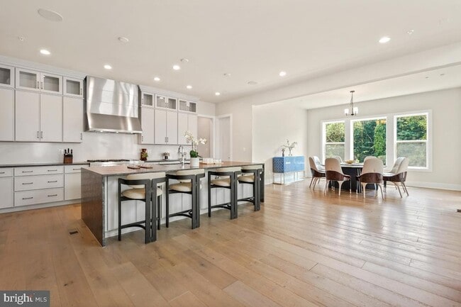 Building Photo - 12321 Potomac Hunt Rd