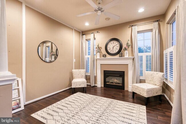 Building Photo - 2 Millhaven Ct