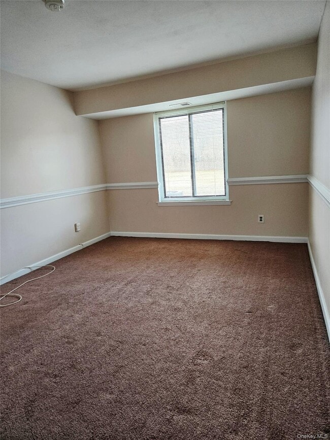 Building Photo - 7 Boulder Ct