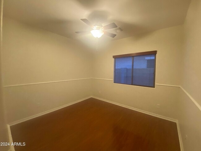 Building Photo - 5230 W Redbird Rd