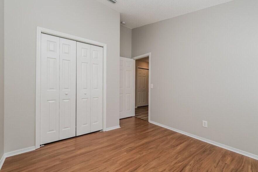 Building Photo - 8733 Morrison Oaks Ct