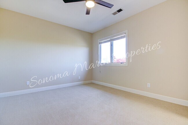 Building Photo - 4626 Bennett View Dr