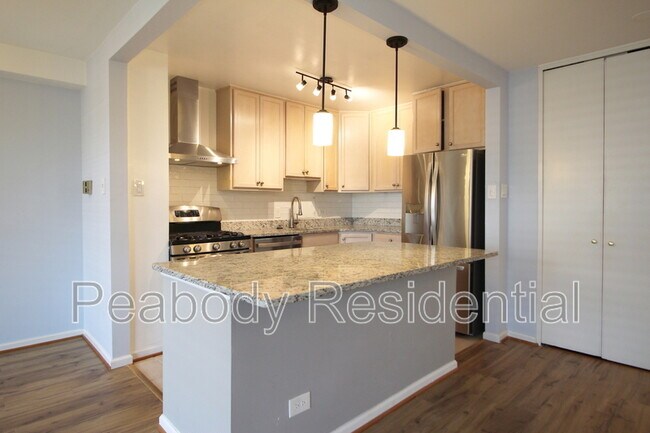 Building Photo - 4501 Arlington Blvd