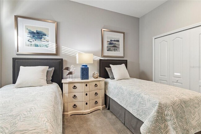 Building Photo - 26683 Raphis Royale Blvd